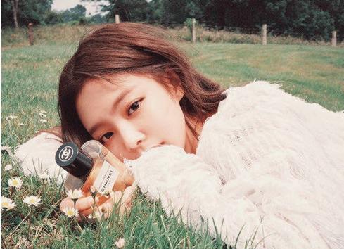 明星也躲不过“秀恩爱死得快”?人间香奈儿曝光恋情25天便分手