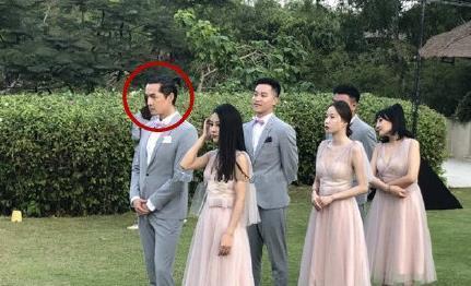 胡歌绑小辫子当伴郎，扮演粉嫩兔女郎，抢到手捧花引起狂欢