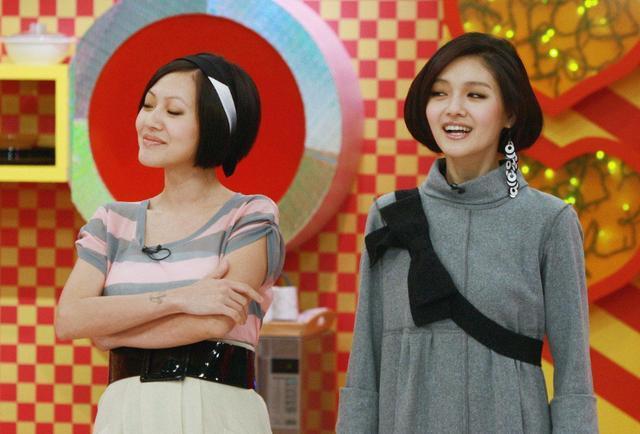 小S终于不“坑”女儿了,晒出近照后,三个女儿颜值不输大S