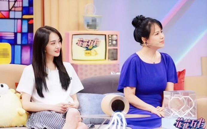 小S直接怼郑爽智商不高,郑爽暗讽小S年纪大,蔡康永的表情亮了