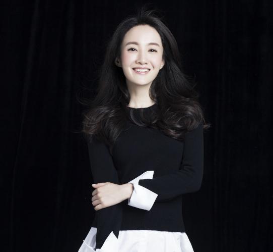 “才女”衣珊生活近照:多次担任主角却没有大红,如今被大家遗忘