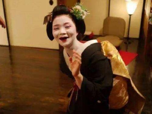 日本女孩“新婚之夜”,有多奇葩习俗!“洗澡”让人无法接受!