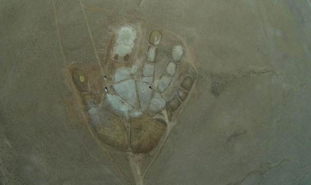 我国边境突现一如来神掌,是超自然现象还是星爷留下的?