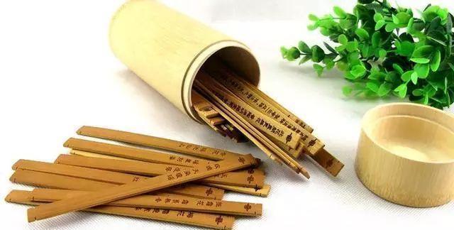 金陵十三钗一种用扑克牌做行酒令的喝酒游戏