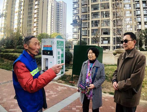 让人敬佩:燃气罐发生爆炸,送奶工折身上楼,挽救一栋楼180户