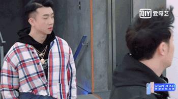 福克斯杨和苏法老齐聚东京,rap斗嘴diss不停!