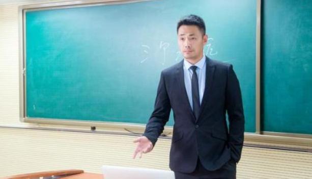 “影帝”邵兵:32岁被张纪中断了星途,35岁从豪宅搬进地下室