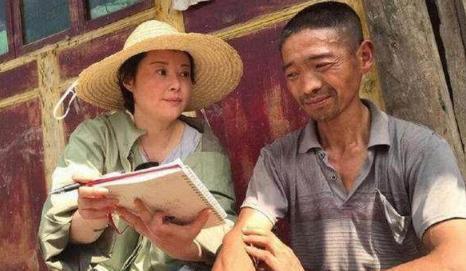 袁立李冰冰旧照曝光,数年前两人关系亲密似亲姐妹