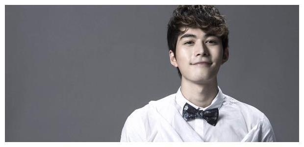 陈学冬有多帅?英俊潇洒温文尔雅,看到图五我信了!