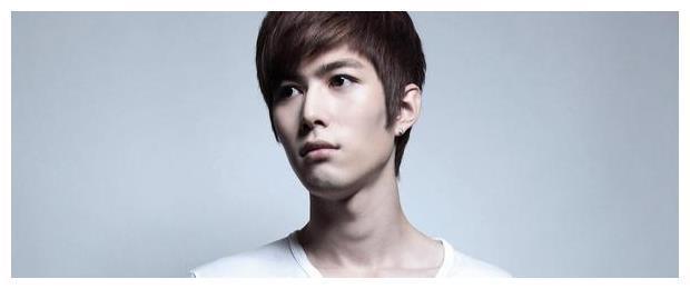 陈学冬有多帅?英俊潇洒温文尔雅,看到图五我信了!