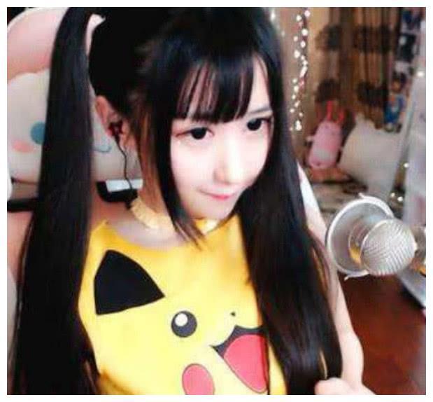 蔡萝莉住的城堡被扒了,原来她家里真的没矿!网友:马脸骗人萝莉