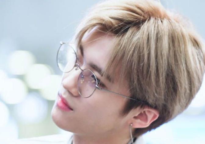 潮音战纪闫桉是谁? 曾因机场事件被误解颇深