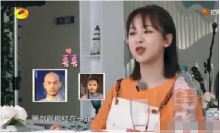 柳红陈莹晒与杨紫的合照，幽默回应《还珠格格》感情戏，好可爱
