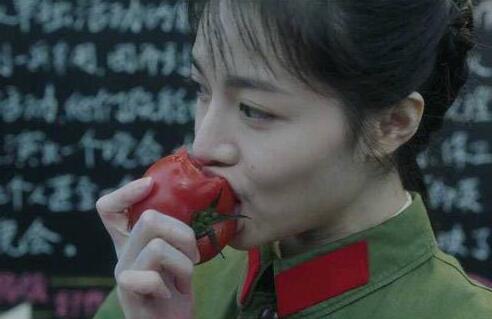 “钟楚曦打Angelababy”传言网络发酵,杨颖主动证明钟楚曦清白