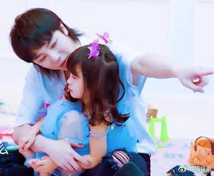 放开我baby 华晨宇哈琳高甜互动 黄景瑜豪豪相爱相杀?