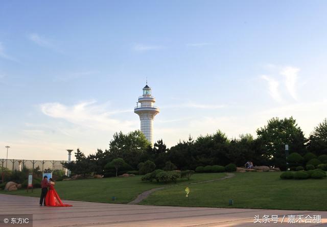 海滨风光这里好,日照灯塔景区风景秀丽