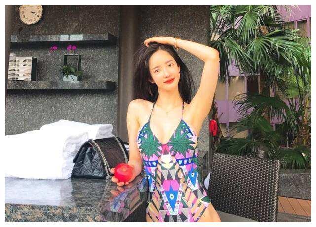 花10亿整成baby的潘南奎,一炮而红成为“抖音一姐”,整容前更美