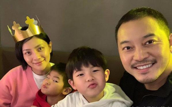 胡可分享小鱼儿日常:两个儿子两种画风,都长大了