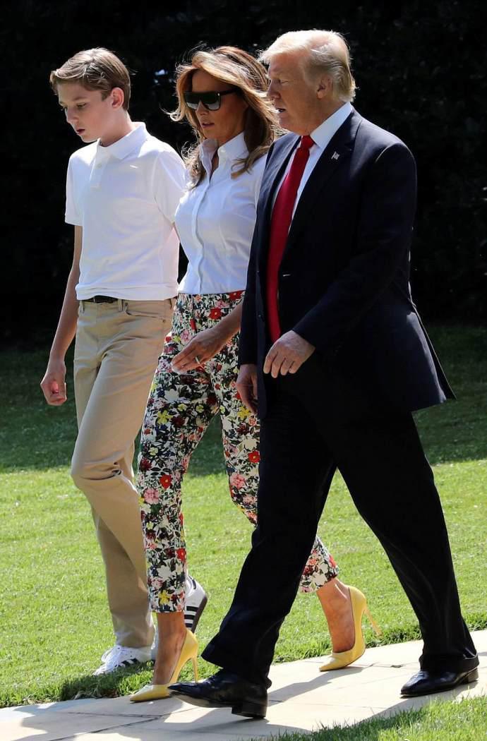 特朗普12岁儿子颜值太高,身高快赶上190cm父亲,真正的高富帅