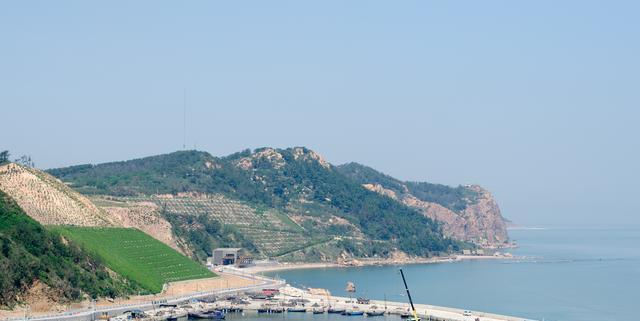 中国北方第一村,被誉为海上仙山,秦始皇在这里寻仙药,就在山东