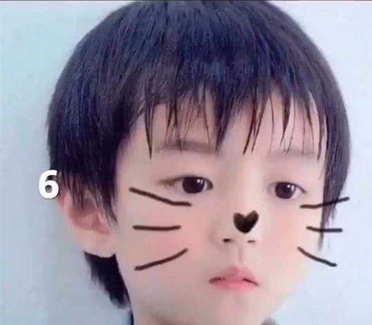 王俊凯成长照:六岁那张心都萌化了,十四岁以后颜值直线飙升