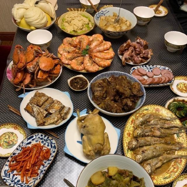 王楠生活有多幸福,老公送了一整条街给她,与儿子接机都上热搜!