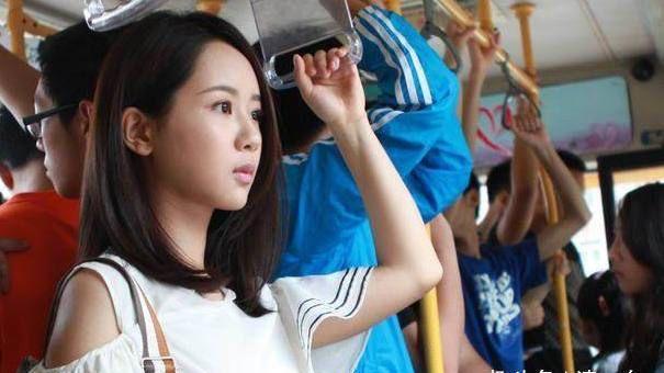 5位明星学霸,杨幂高考583分,杨紫400分,在她面前都输得太惨了