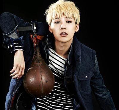 王者归来,权志龙正式退伍人气不减当年,3000多人到场迎接