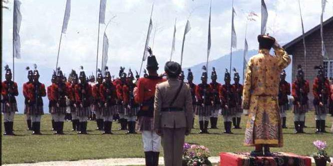 唯一一个国家被灭,国王至今还健在的国家,至今都在复国