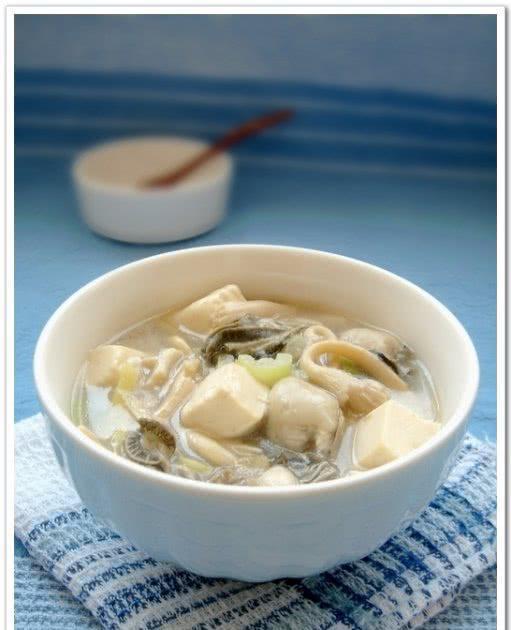 生蚝和海蛎子分不清?老渔民说出巧办法,再也不怕被骗