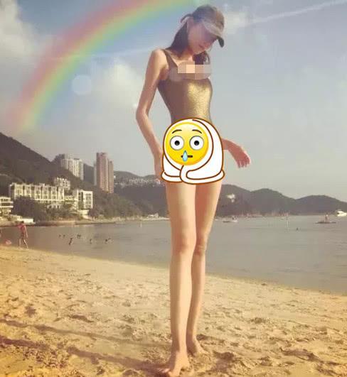 张蓝心泳装照曝光,逆天“大长腿”长达两米?这才叫“腿精”!