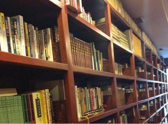 晒晒郭德纲住的过亿豪宅,室内超多古玩,每一件都价值昂贵