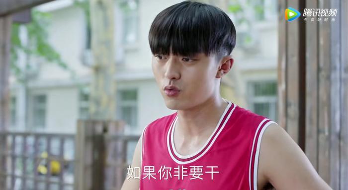 青春斗:赵聪1年后现身,一句话竟让向真后悔,怒扇自己3巴掌!