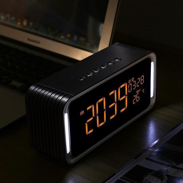 新出这低音炮,也叫无线音箱,小巧便携,音质超清