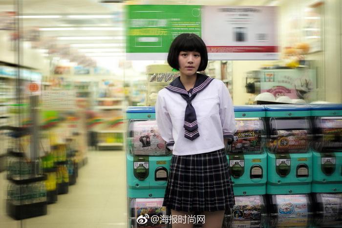 晒18岁素颜照,素颜出镜风雨云拍摄,清纯可人 网友