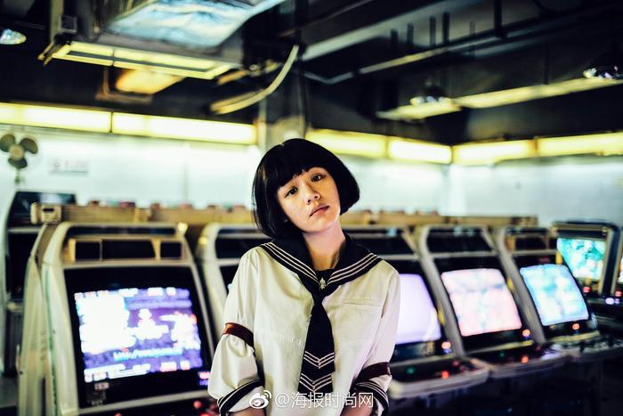 晒18岁素颜照,素颜出镜风雨云拍摄,清纯可人 网友