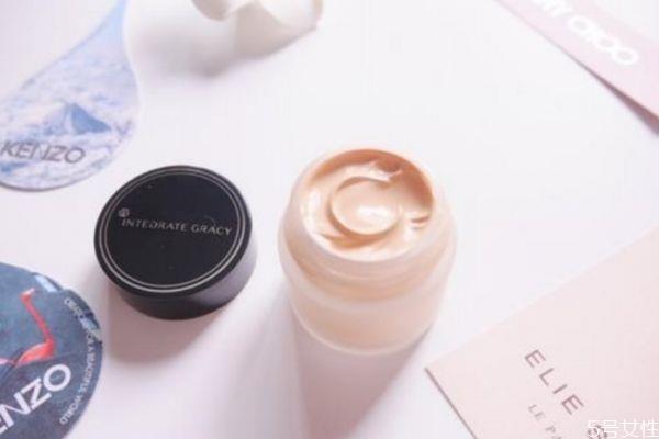 什么粉底液适合干性皮肤 上粉底的五忌 什么粉底液适合干性皮肤 上粉底的五忌