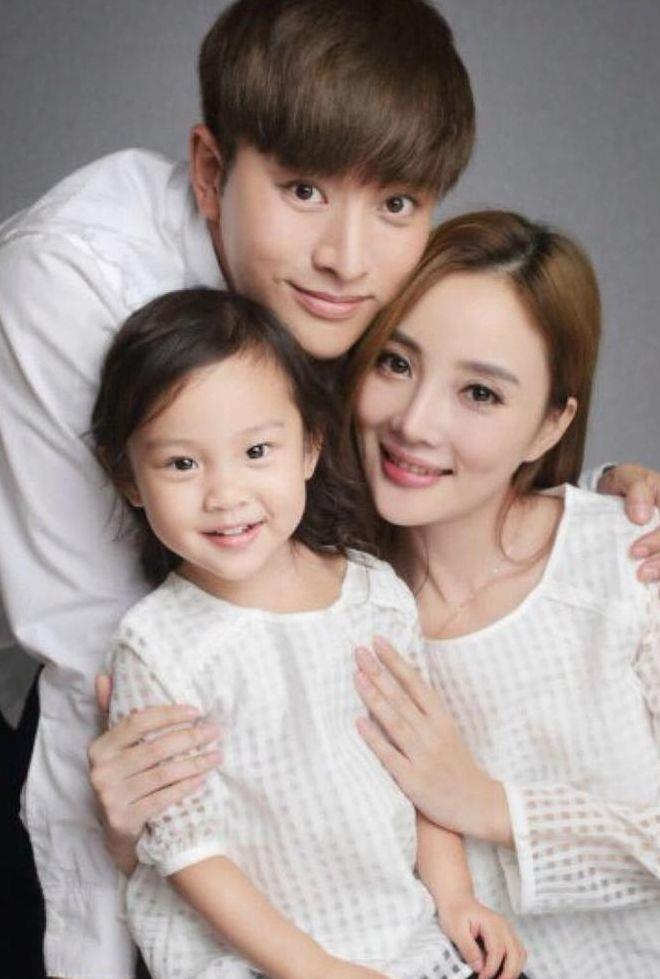 李小璐贾乃亮的家(李小璐贾乃亮的家是别墅吗)