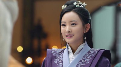 ​白发：同样是女表白，雅璃悲剧结局可儿获得幸福，时机位置都重要