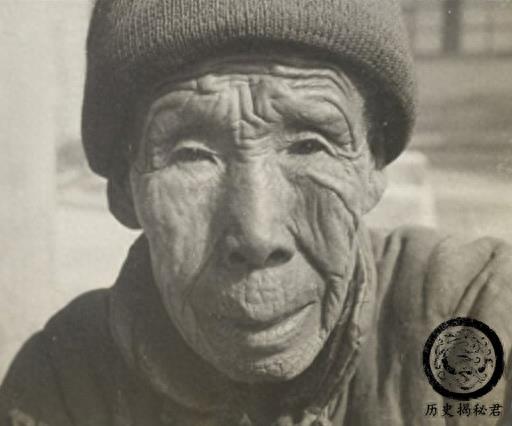 老照片带你看看清朝的太监长什么样:看看他们和正常男人有区别吗