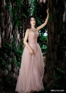 ​新版水浒传里的潘金莲，37岁容颜依旧，一出镜就惊艳了