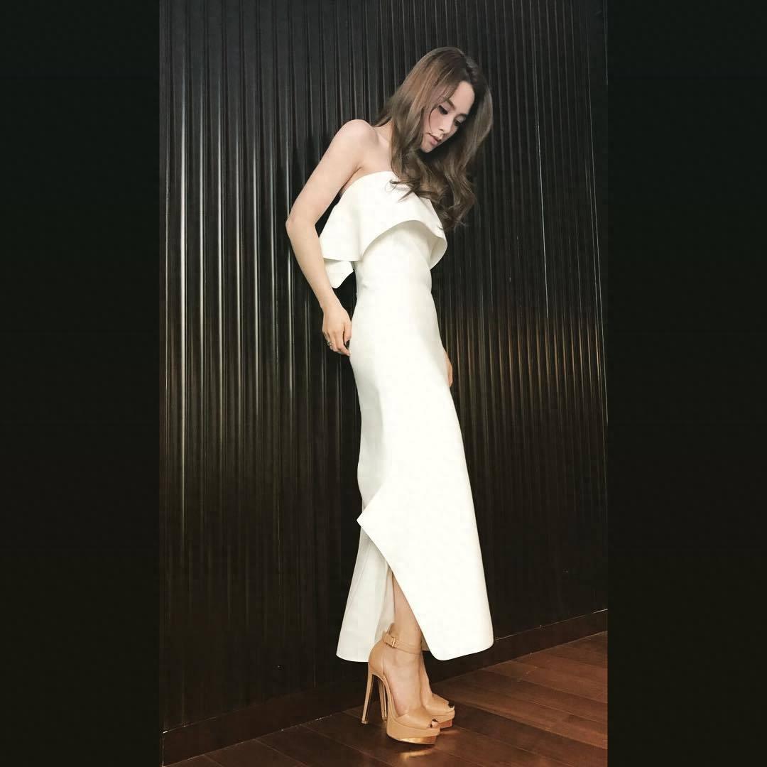 阿娇38岁生日,阿Sa深情献吻,距离“那件事”10年,她终于摆脱了