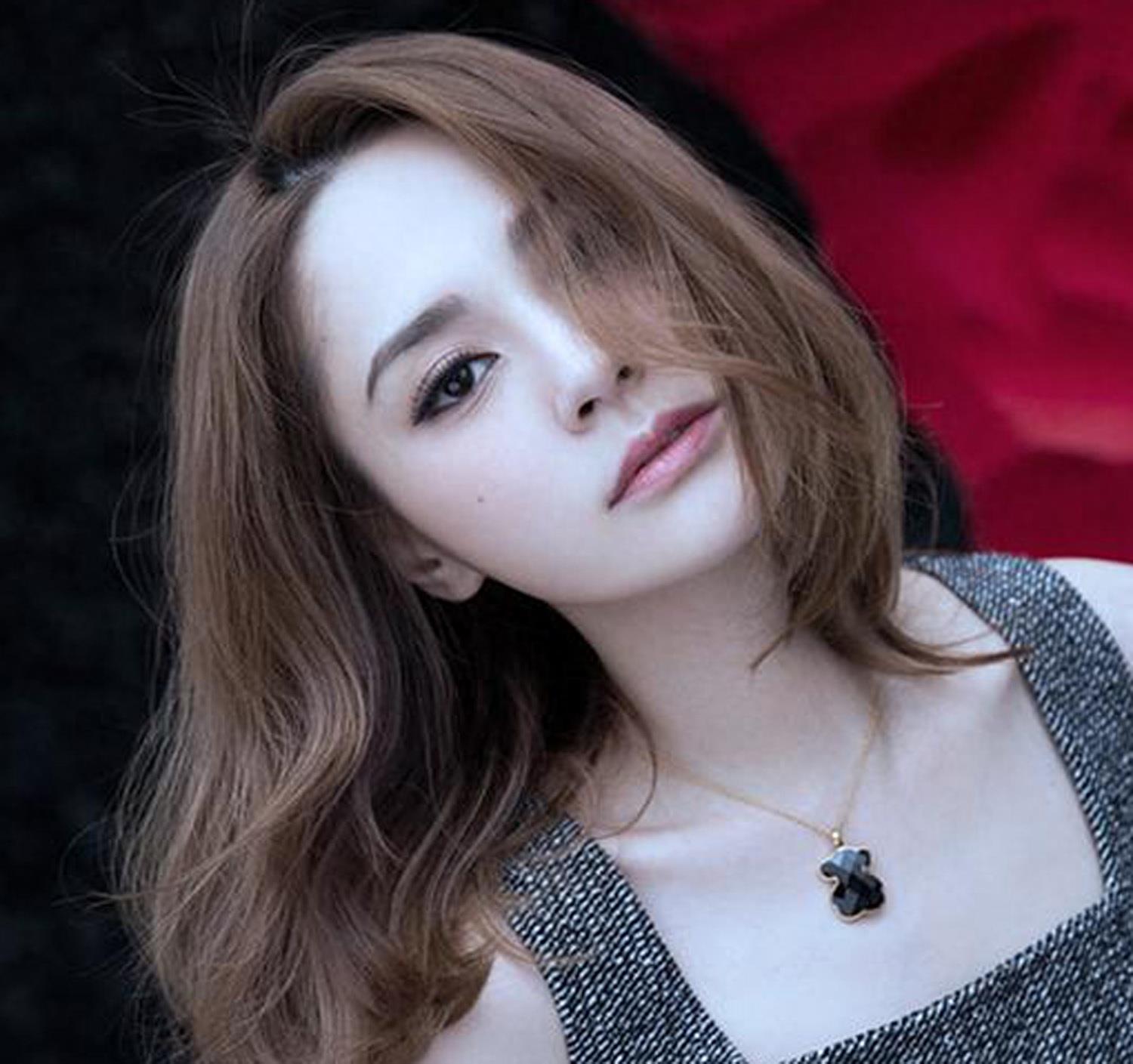 阿娇38岁生日,阿Sa深情献吻,距离“那件事”10年,她终于摆脱了