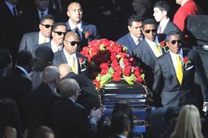 直击一代天王迈克杰克逊的葬礼,10亿人的不眠夜