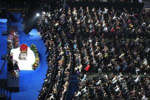 直击一代天王迈克杰克逊的葬礼,10亿人的不眠夜