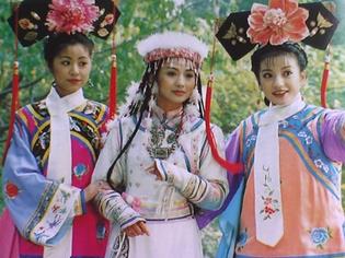 实拍香妃刘丹的葬礼,萧剑朱宏嘉幸存,章子怡泣不成声