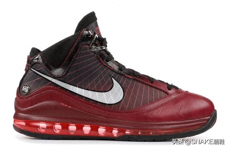 经典圣诞大战鞋款！LeBron 7“Christmas”下月回归