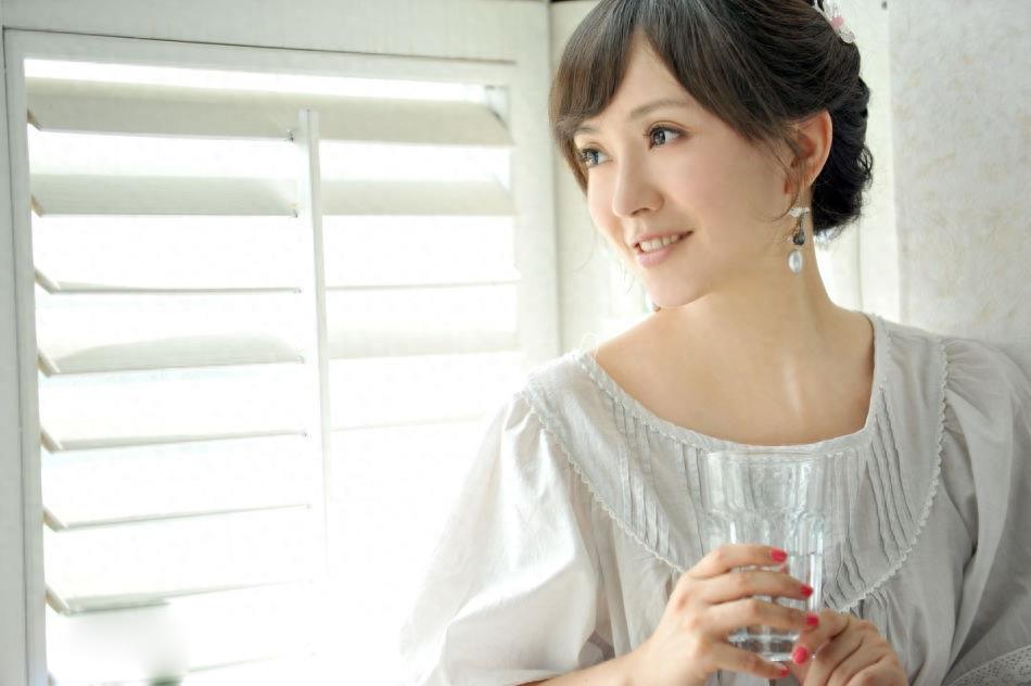 商蓉不仅扮相美,精湛的演技更是入木三分,成为新锐女星