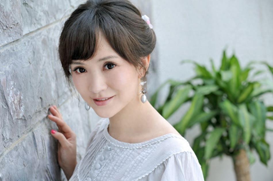 商蓉不仅扮相美,精湛的演技更是入木三分,成为新锐女星