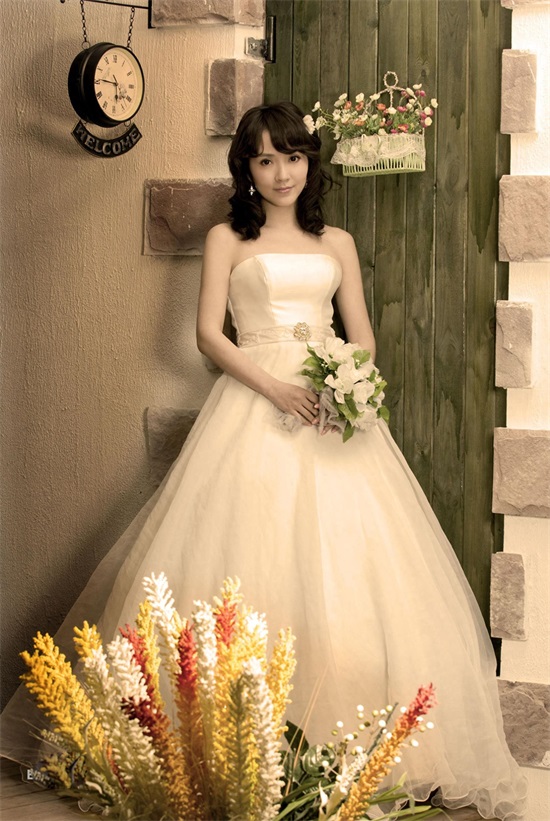 商蓉不仅扮相美,精湛的演技更是入木三分,成为新锐女星